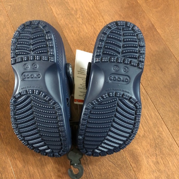 BNWT Crocs Kids' Classic Clog Sandals size 11c Navy - Picture 3 of 4